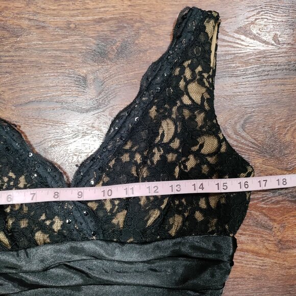 S.L. Fashions Elegant Black Floral Lace V-Neck With Satin Waistband Dress Size 4 - Picture 8 of 10